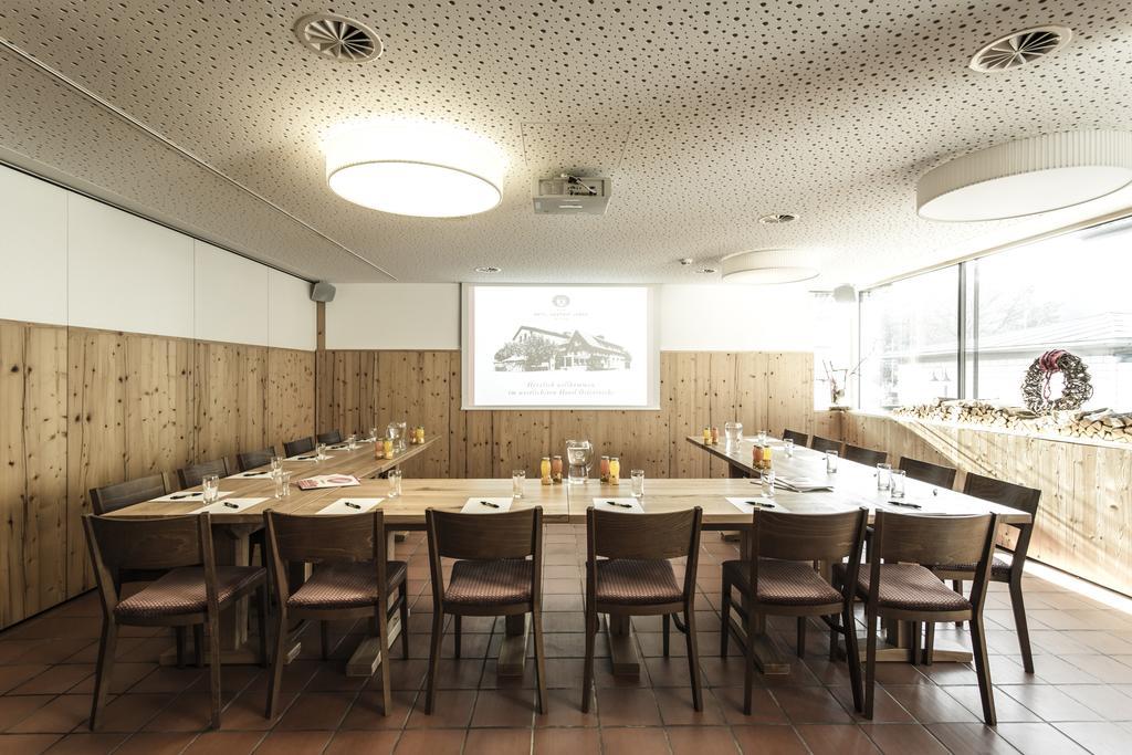 פלדקירש Hotel-Gasthof Loewen מראה חיצוני תמונה