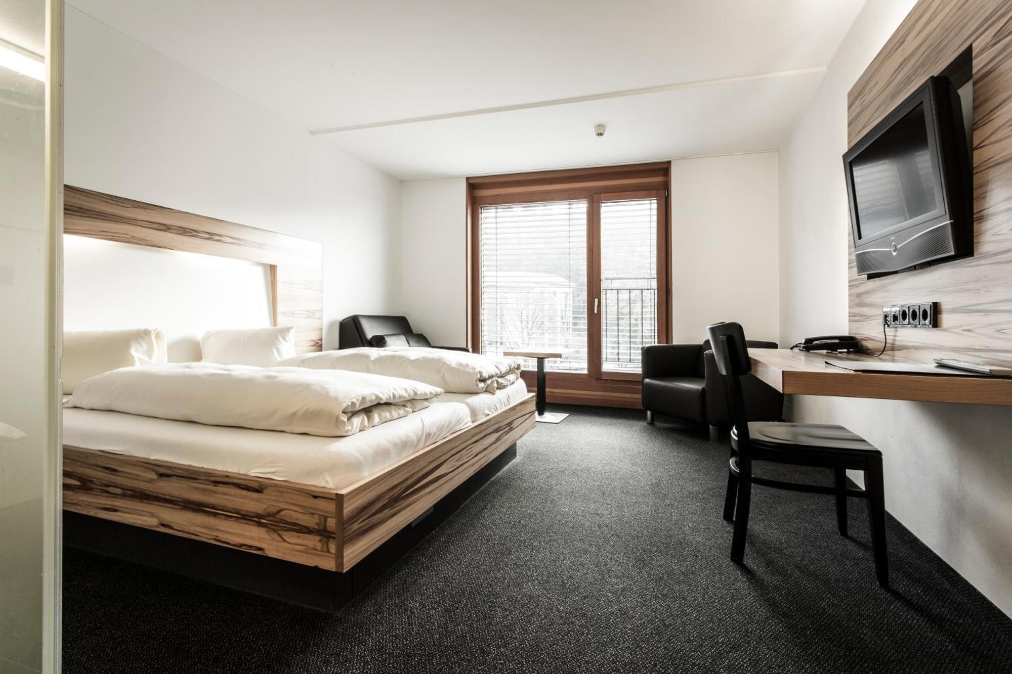 פלדקירש Hotel-Gasthof Loewen מראה חיצוני תמונה
