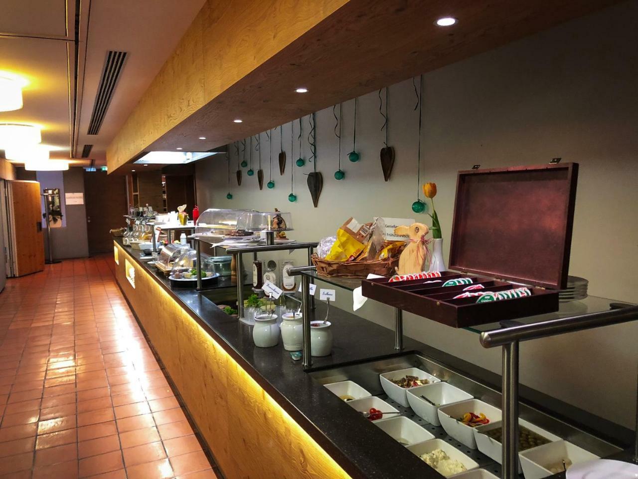 פלדקירש Hotel-Gasthof Loewen מראה חיצוני תמונה